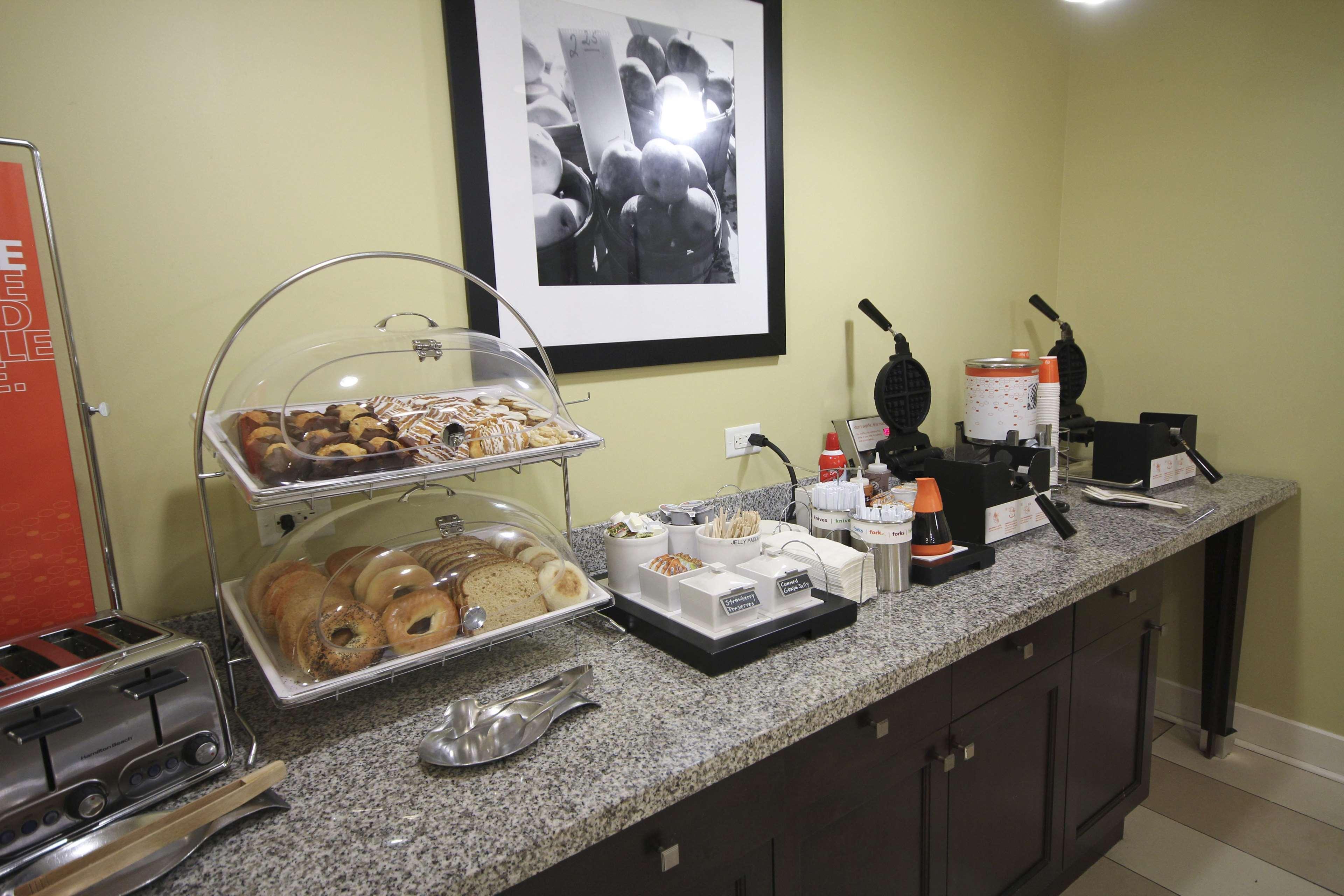 Hampton Inn & Suites Pensacola/Gulf Breeze Exteriör bild