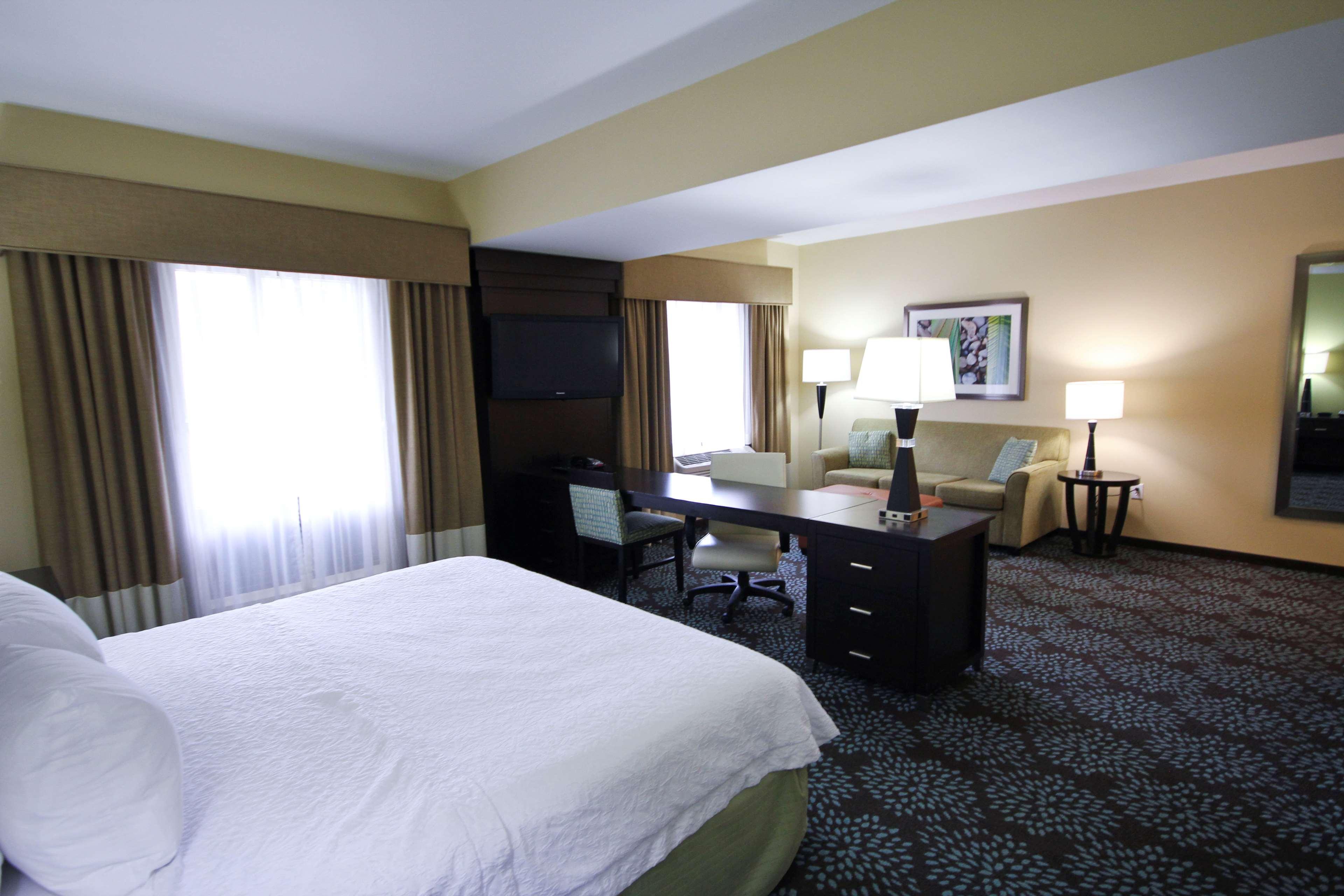 Hampton Inn & Suites Pensacola/Gulf Breeze Exteriör bild