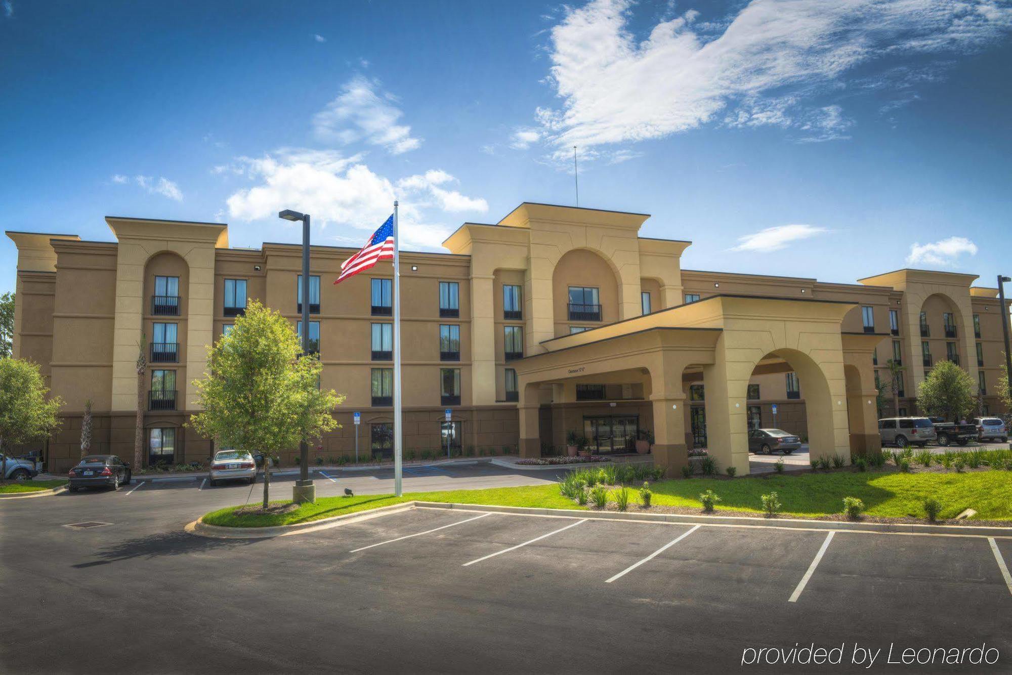 Hampton Inn & Suites Pensacola/Gulf Breeze Exteriör bild